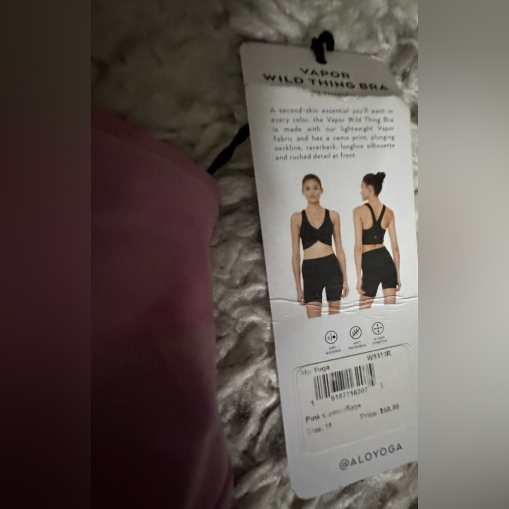 ALO Yoga Vapor Wild Thing Bra Pink Camo NWT M Rare - Picture 5 of 9
